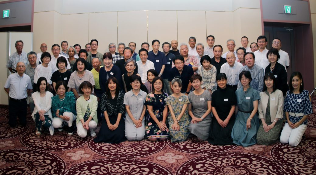 同窓会集合写真　2023年8月11日