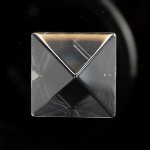 水晶ピラミッド小15mm(czpy15mm-3)